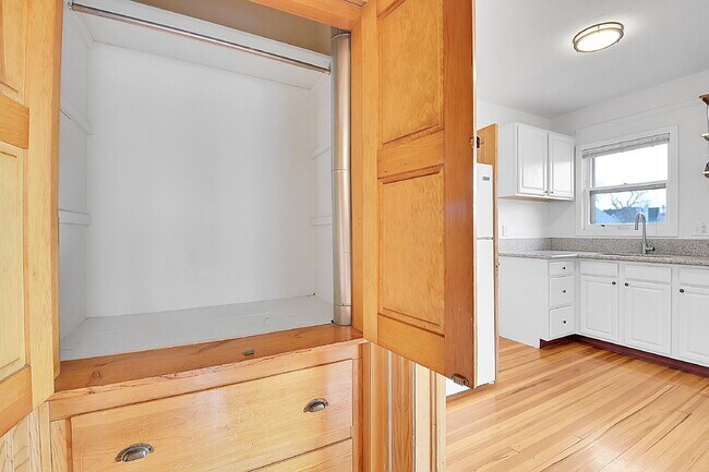 Foto del edificio - $1,375.00, 1 bed, 1 bath located in Denver