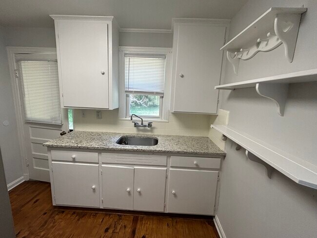 Building Photo - 3679 Walsh St