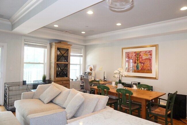 Foto del edificio - 405 E 7th St