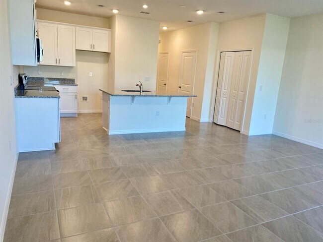 Foto del edificio - 4538 Small Creek Rd