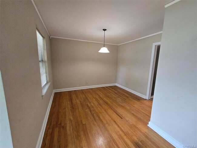 Building Photo - 3744 Honeysuckle Rd