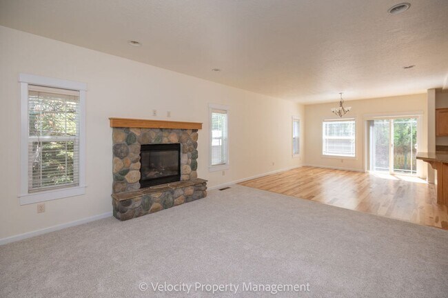 Building Photo - Beautiful Craftsman Home in Yardley Estates!