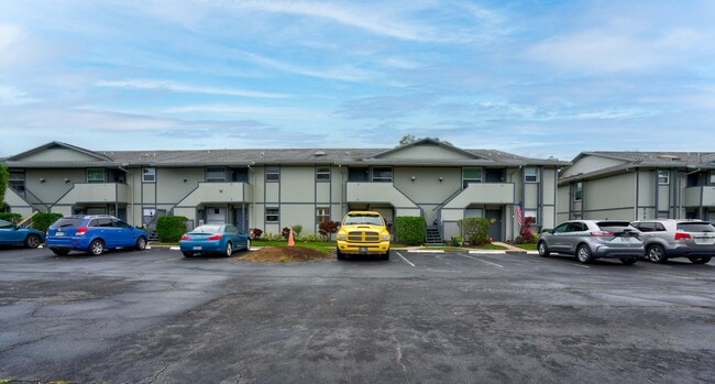 Building Photo - 8291 SE Croft Cir