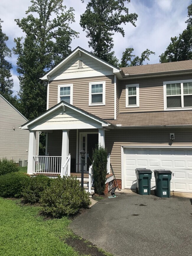 Foto del edificio - 3 Bdrm/2.5 Bth Home Located Close to I-95