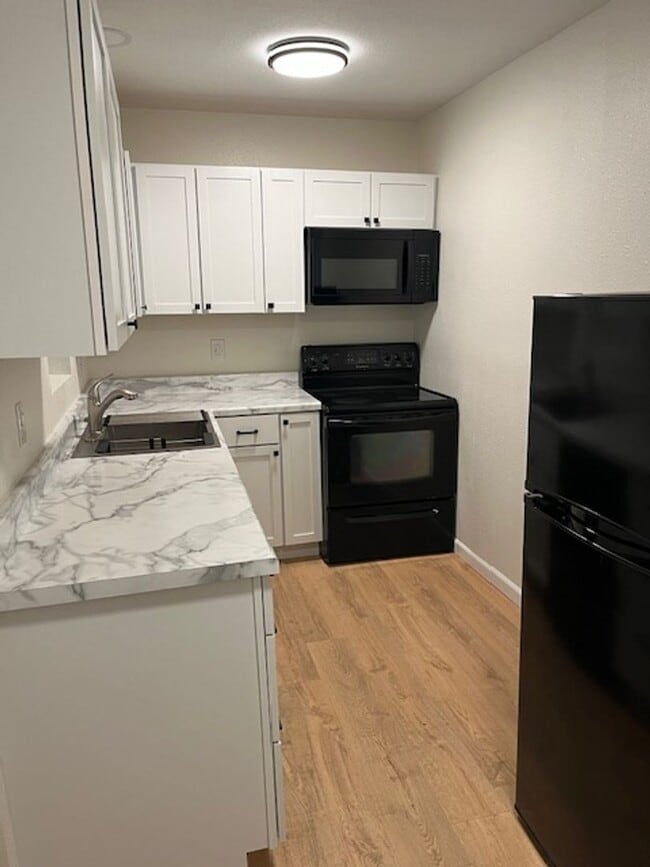 Photo - 10023 St Clair Ave Apartment