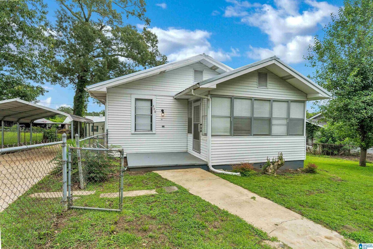 208 Forest Ave, Adamsville, AL 35005 House Rental in Adamsville, AL