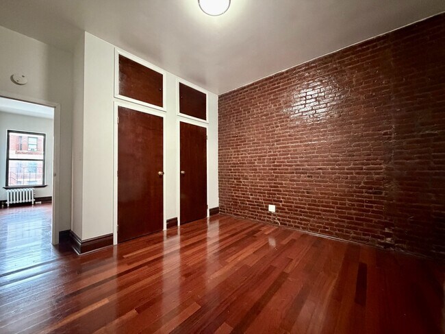 Building Photo - 24-26 West 125 St