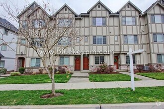 Building Photo - 13747 SW Silent Fox Terrace