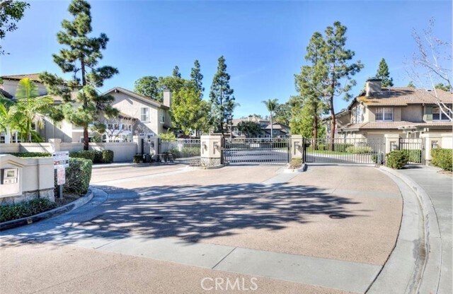 Building Photo - 190 Cameray Heights