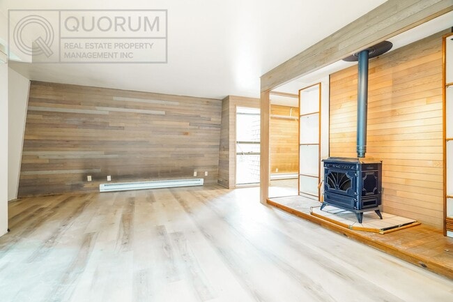 Photo - Super Unique Northgate Loft!