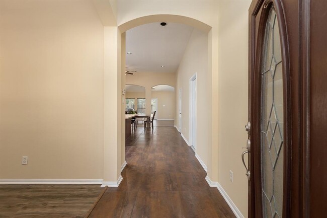 Foto del edificio - 27523 Rebecca Field Ln