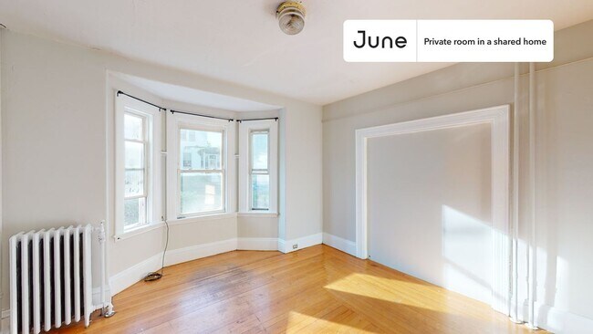 Foto del edificio - Room in Shared 6 bed/2 bath home