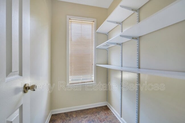 Building Photo - 1109 Tomahawk Trail