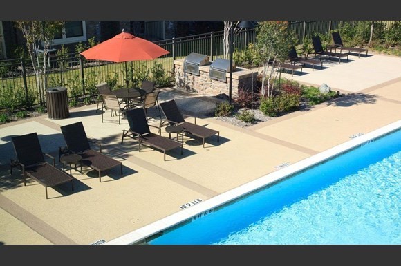 Building Photo - Wonderful 1 Bedroom with Luxury Amenities