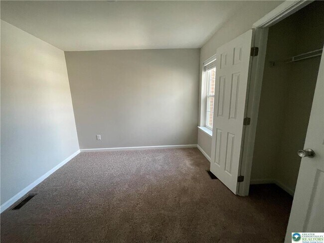 Building Photo - 1453 Tarpan Ln