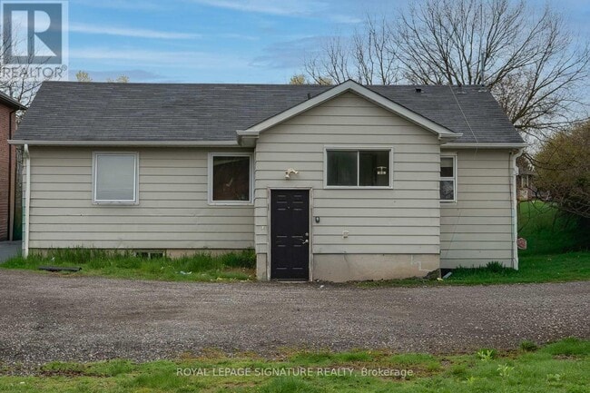 Building Photo - 5385 Durie Rd