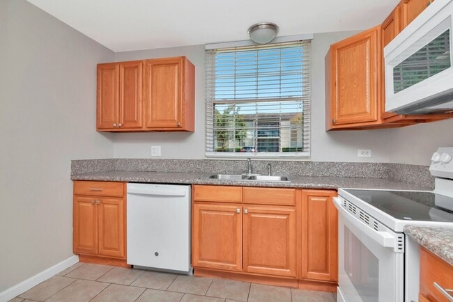 Foto del edificio - Move In Special - Up to 1 Month Free - Gro...