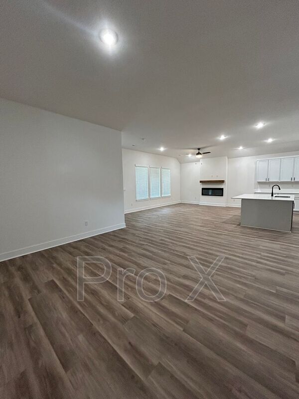 Foto del edificio - 7001 E Sugarloaf St