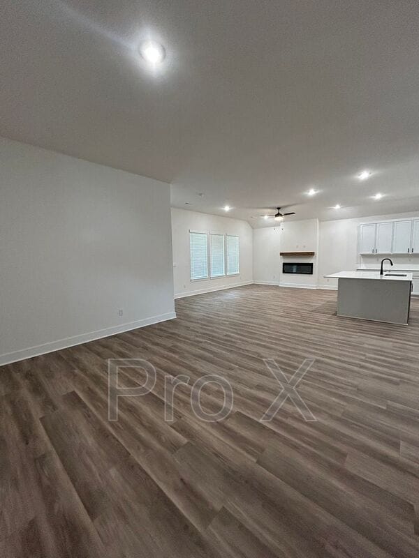 Photo - 7001 E Sugarloaf St House