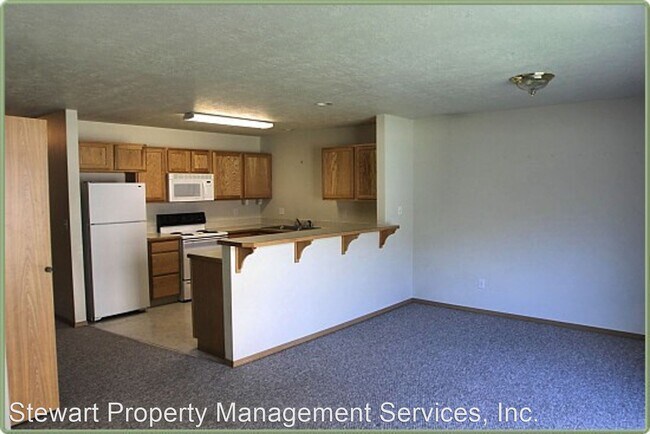 Building Photo - 5521 Glenridge Way