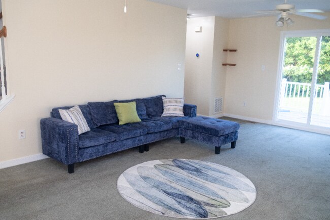 Foto del edificio - 6311 Osborne Turnpike