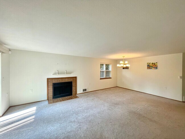 Foto del edificio - Kirkland 2BR Condo for Rent