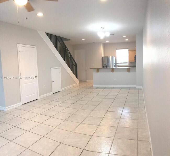 Foto del edificio - 2201 Monroe St