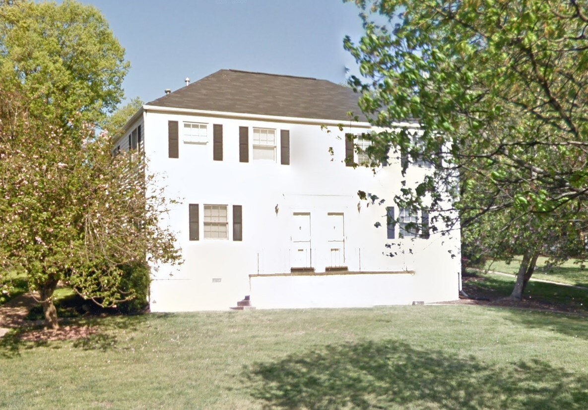 Foto principal - 1625 Sutton Dr