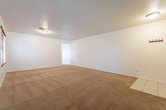 Foto del edificio - Spacious Oro Valley 4-Bedroom Rental with ...