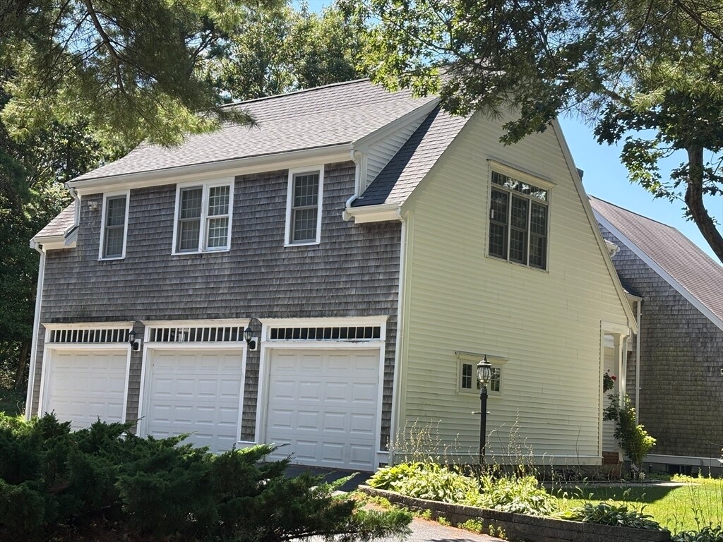 Foto principal - 65 Lakewood Dr