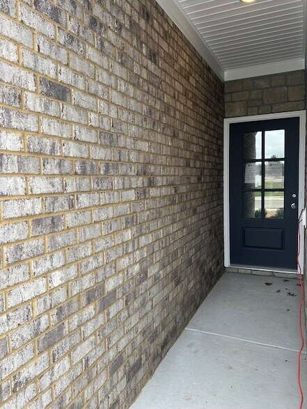 Building Photo - 967 Horse Mountain Rd