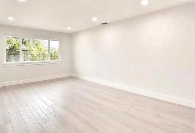 Foto del edificio - 2841 Utah Ave