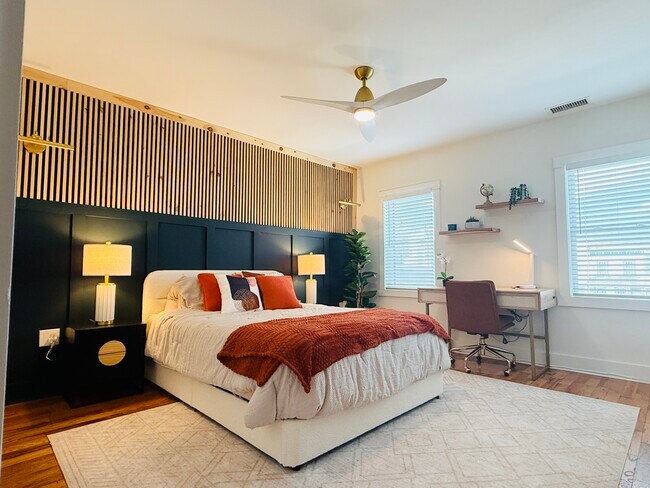 dormitorio - 2504 E York St