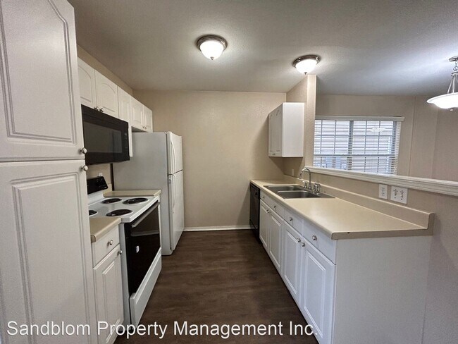 Building Photo - 2 br, 1 bath House - 4033 S. Rawson Rd