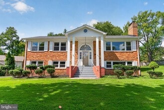 Building Photo - 8020 Agin Ct