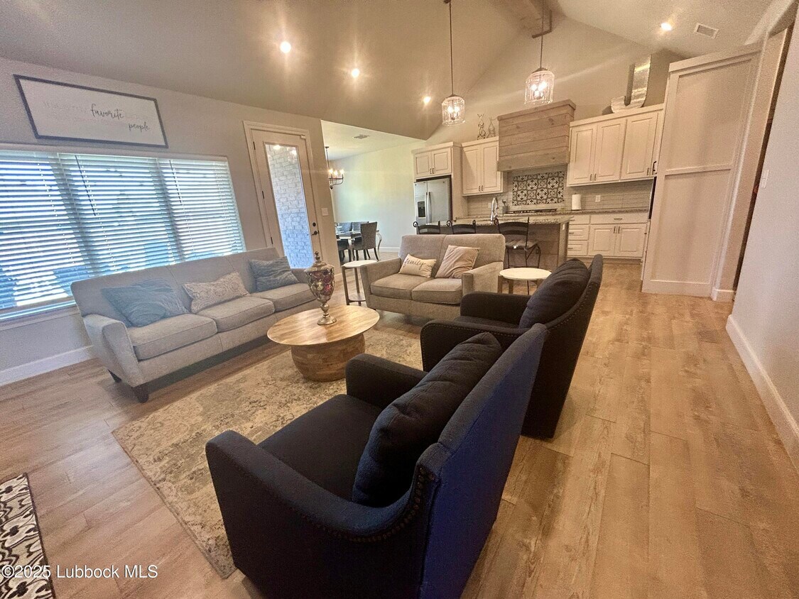 Foto principal - 5616 119th St
