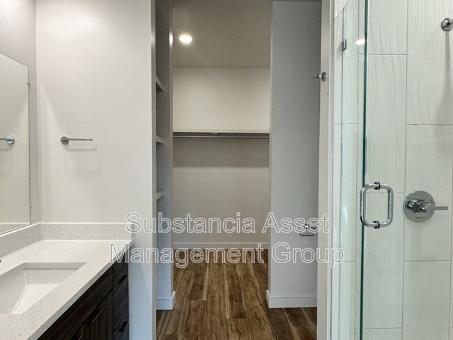 Foto del edificio - 1665 Midtown Pl