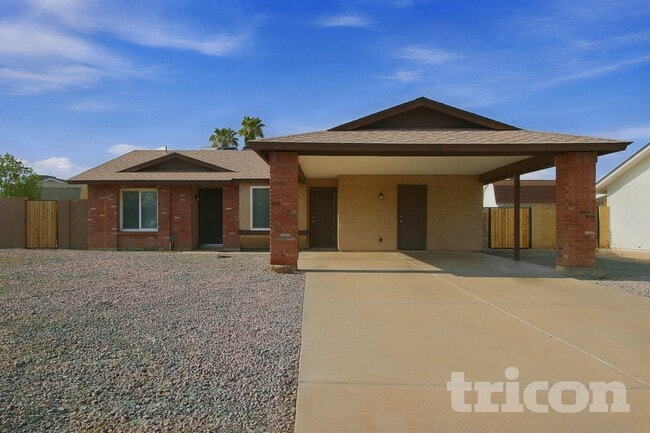 Building Photo - 3413 E Dragoon Ave