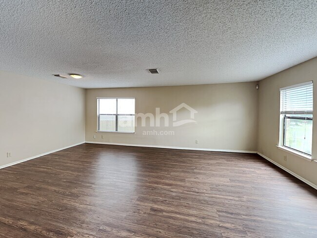 Foto del edificio - 6678 Snow Meadow Dr