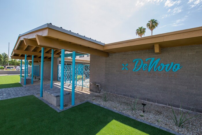Completely REMODELED 2 bedroom 1 bath unit - Completely REMODELED 2 bedroom  1 bath unit