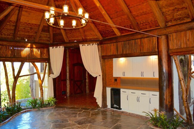Foto del edificio - 3035 Canyon Rd