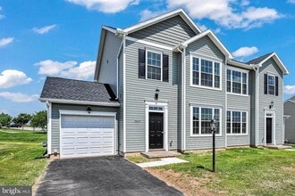 Building Photo - 2662 Brownstone Dr