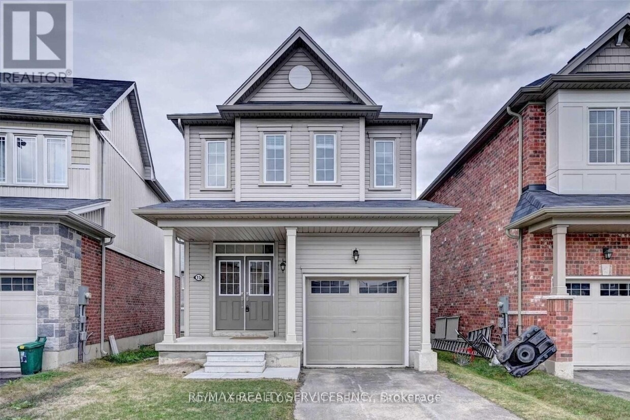 Photo principale - 15 Blacksmith Dr