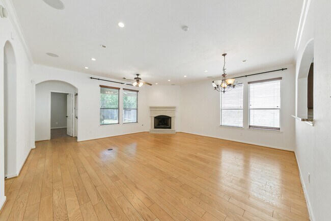 Foto del edificio - 24527 Spring Harbor Drive