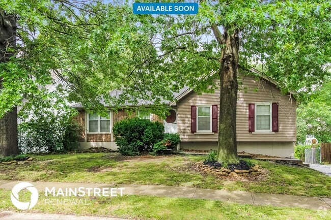Building Photo - 200 NE Keystone Dr