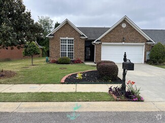 Building Photo - 1247 Carriage Dr