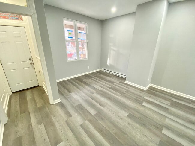 Building Photo - Anika Homes 3 Bedroom