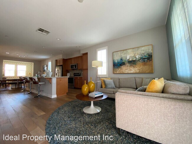 Foto del edificio - 3 br, 3.5 bath House - 551 W Foothill Blvd...