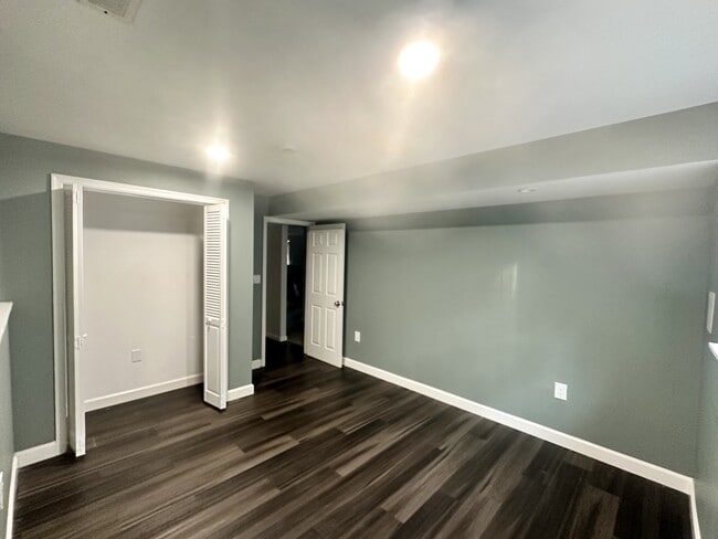 Building Photo - 10612 Holleybrooke Dr