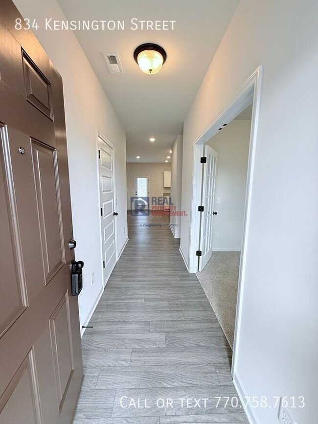 Foto del edificio - 834 Kensington St